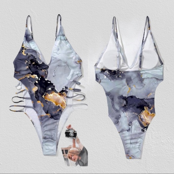 NWT One piece Swimsuit Monokini - Picture 2 of 3